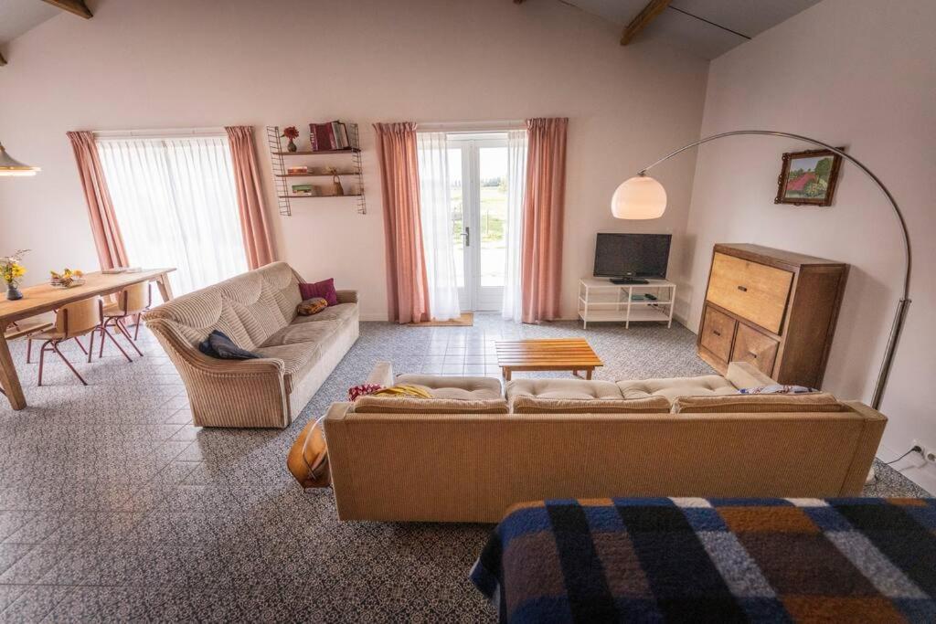 De Kaasmakerij - Ruim Vakantiehuisje Op Huize Blokland Hem Luaran gambar