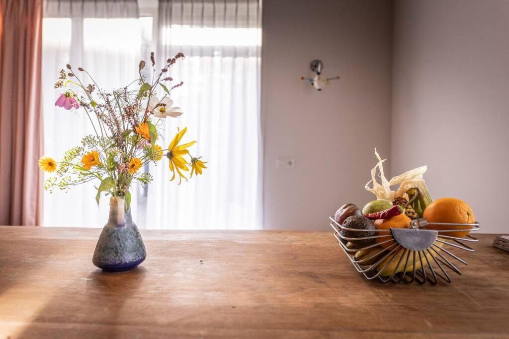 De Kaasmakerij - Ruim Vakantiehuisje Op Huize Blokland Hem Luaran gambar
