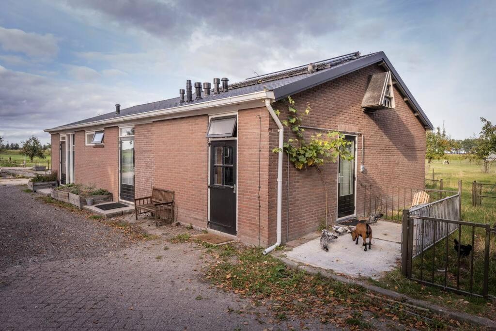 De Kaasmakerij - Ruim Vakantiehuisje Op Huize Blokland Hem Luaran gambar